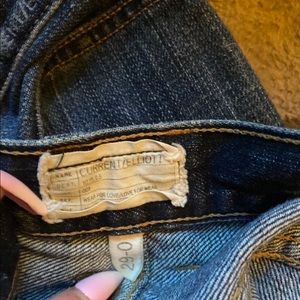 Brand new Current Elliott boyfriend jeans.